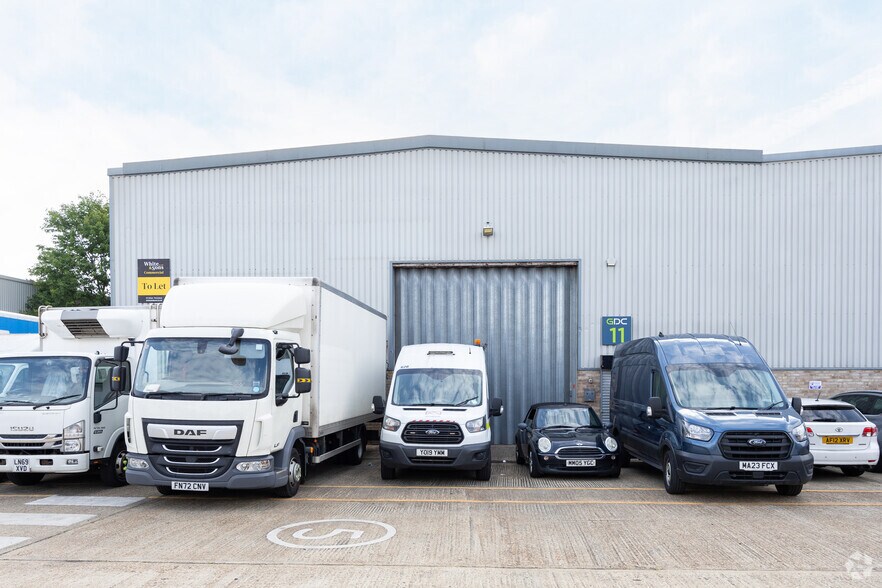 Whittle Way, Crawley for lease - Building Photo - Image 3 of 3
