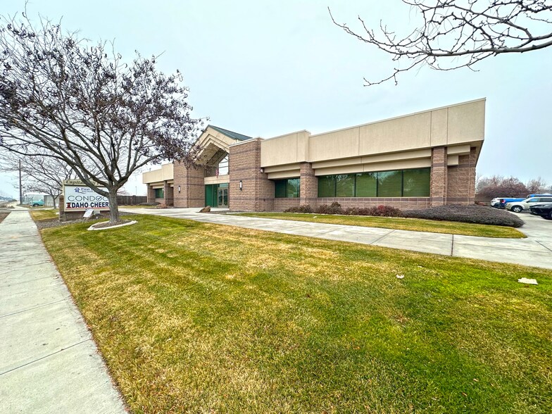12400 W Overland Rd, Boise, ID for sale - Building Photo - Image 1 of 1