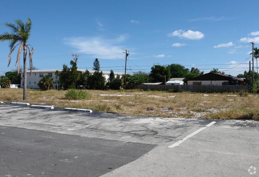 1122 S J St, Lake Worth Beach, FL for sale - Primary Photo - Image 2 of 2