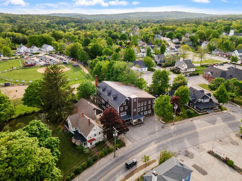 378 Main Street, Farmington, NH for sale - Building Photo - Image 2 of 28