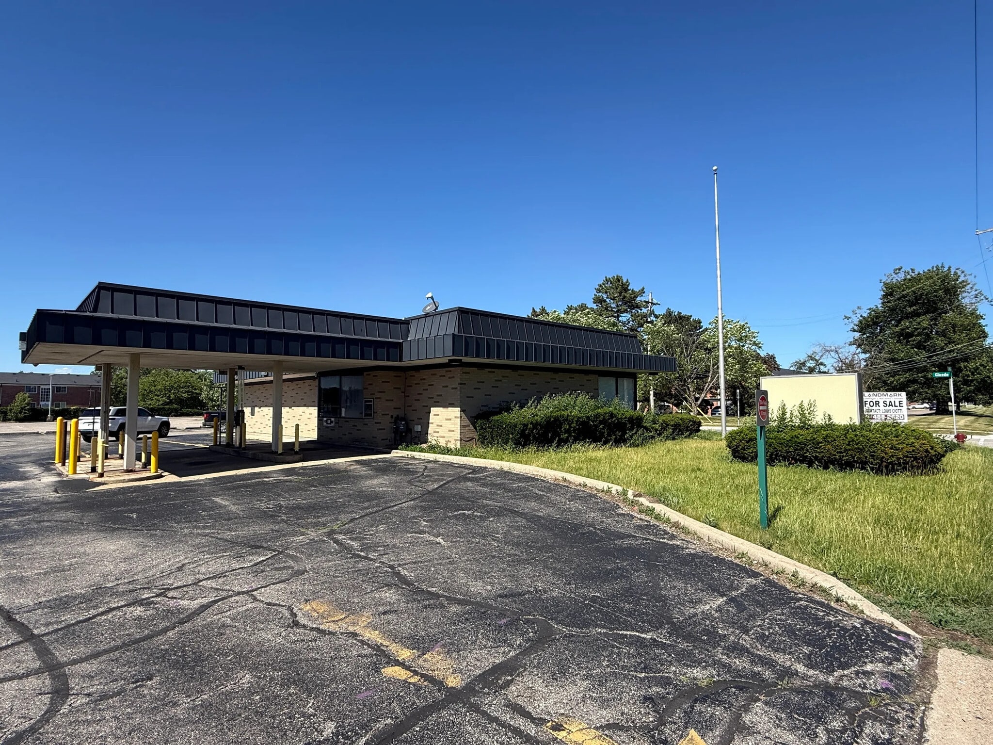 14801 E 12 Mile Rd, Warren, MI for sale Building Photo- Image 1 of 8