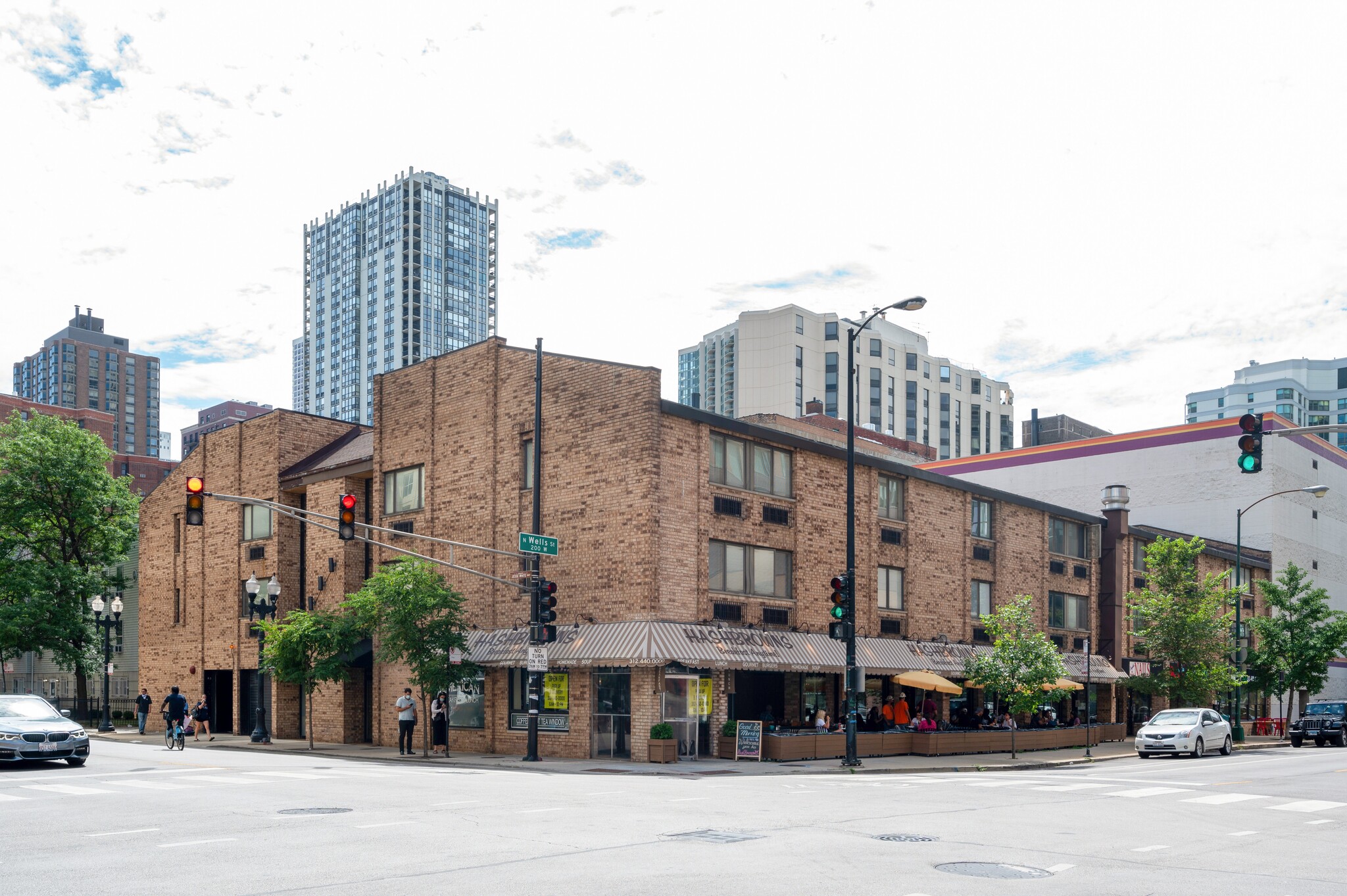 1147 N Wells St, Chicago, IL for sale Primary Photo- Image 1 of 57