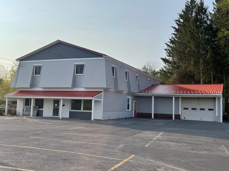76 E Genesee St, Baldwinsville, NY for sale - Building Photo - Image 1 of 1
