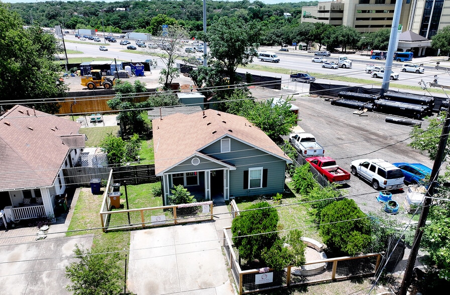 1105 Clermont Ave, Austin, TX for sale - Building Photo - Image 2 of 25