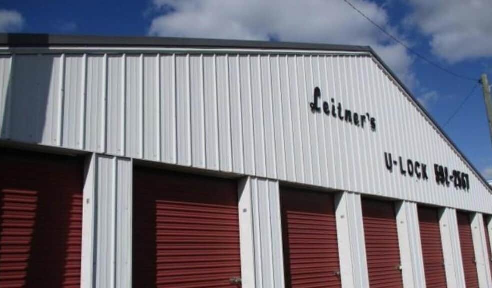 417 Freedom Dr, Napoleon, OH for sale - Primary Photo - Image 1 of 4