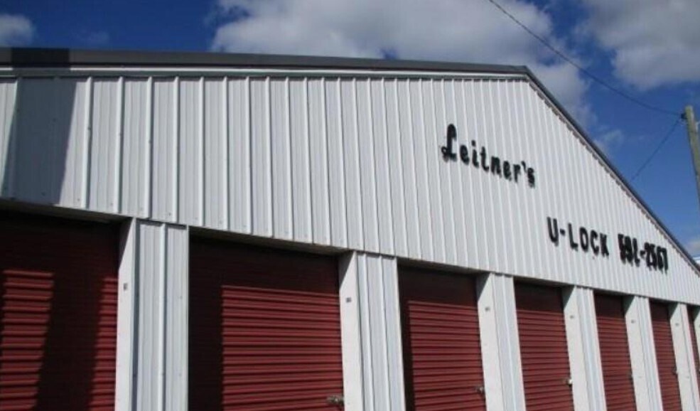 417 Freedom Dr, Napoleon, OH for sale Primary Photo- Image 1 of 5