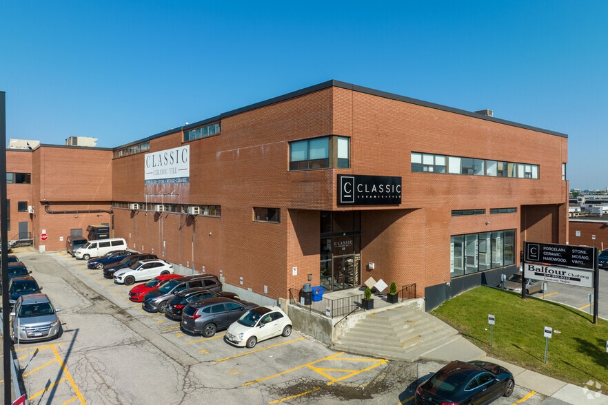 1020 Lawrence Ave W, Toronto, ON for lease - Building Photo - Image 3 of 10