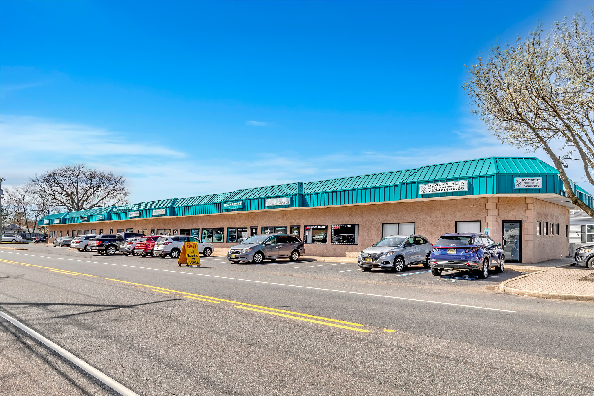 621-639 Palmer Ave, Hazlet Township, NJ for lease Building Photo- Image 1 of 4