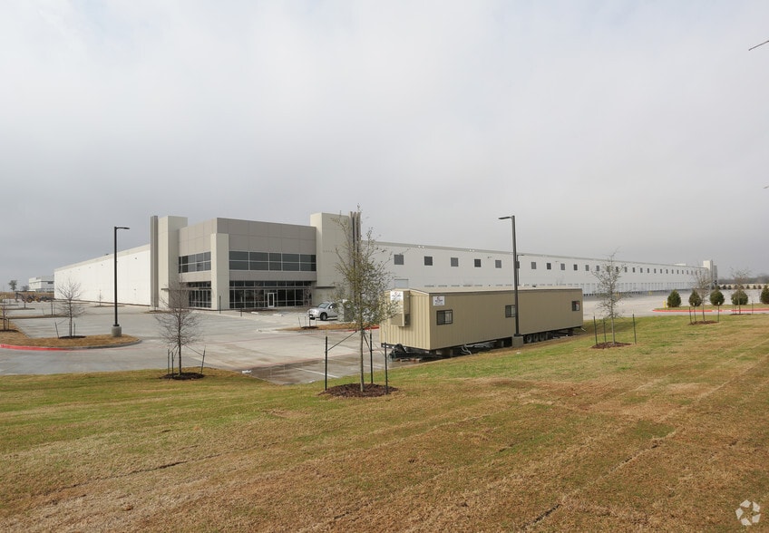 3201 N Houston School Rd, Lancaster, TX for sale - Primary Photo - Image 1 of 1