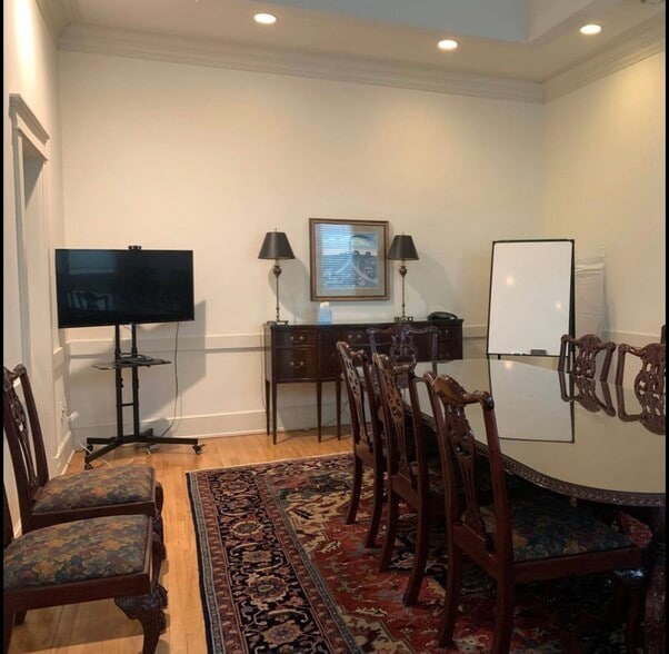 236 E Front St, Traverse City, MI for lease - Interior Photo - Image 3 of 18