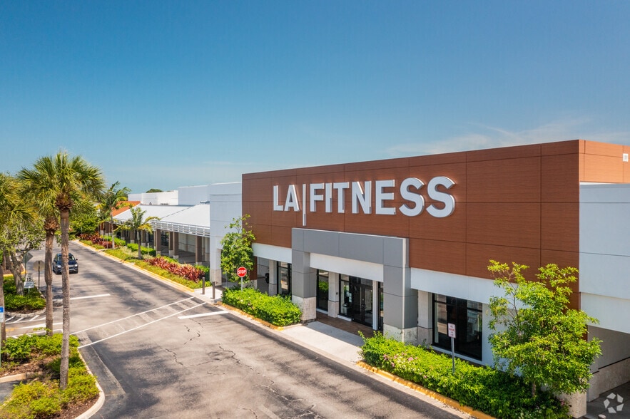 829-893 Vanderbilt Beach Rd, Naples, FL for lease - Building Photo - Image 3 of 7