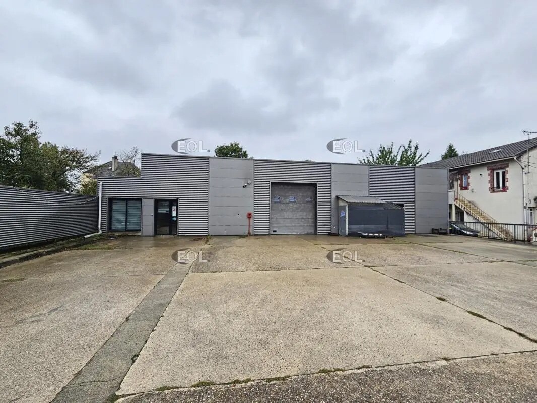 Flex in Villeneuve-Saint-Georges for sale Building Photo- Image 1 of 11