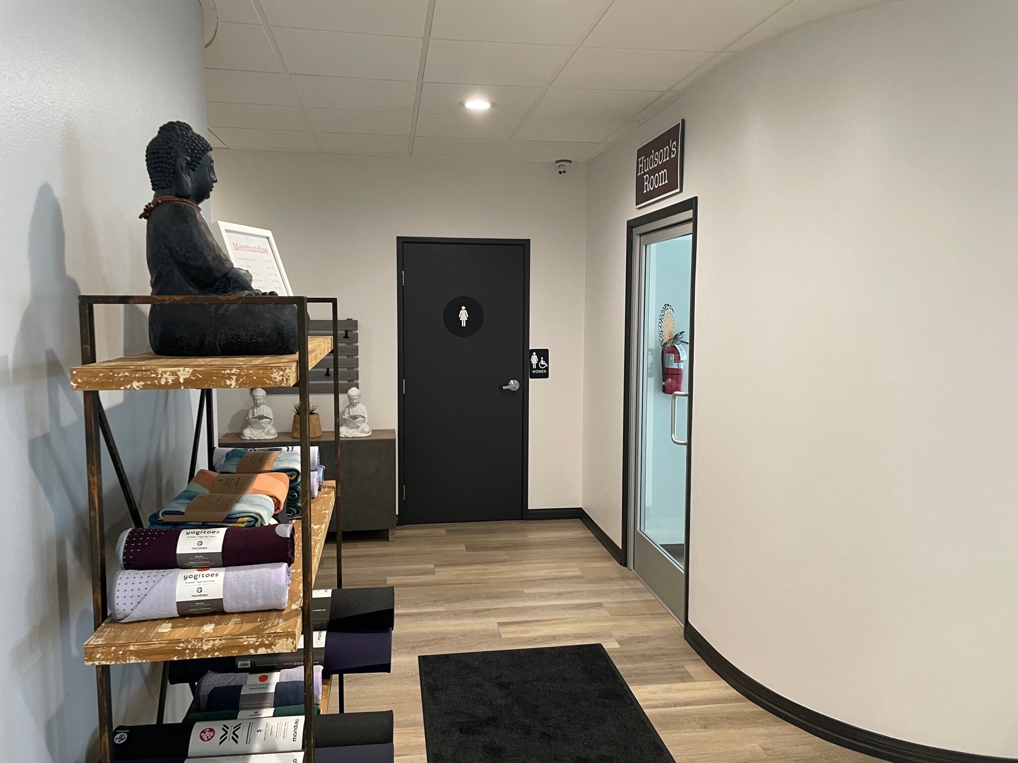 88318961 Adams Ave, Huntington Beach, CA 92646 Pacific Plaza