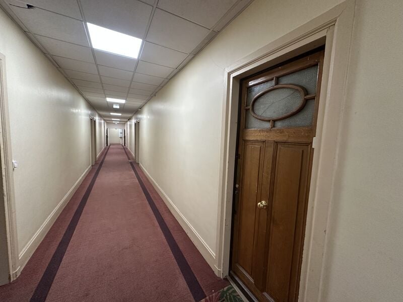 76-78 Avenue Des Champs Elysées, Paris for lease Interior Photo- Image 1 of 5