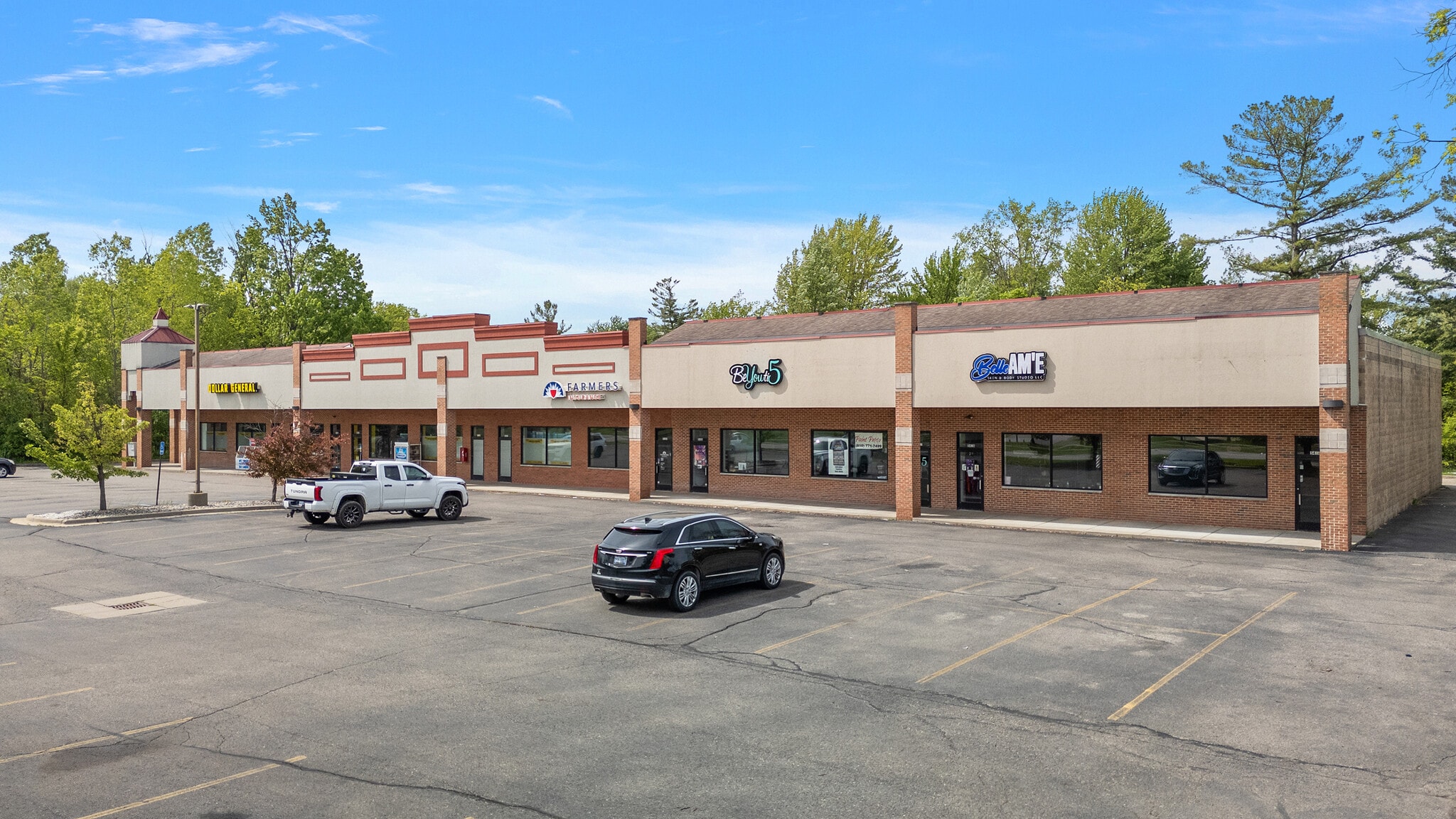 5414-5452 S Saginaw Rd, Grand Blanc, MI for sale Interior Photo- Image 1 of 1