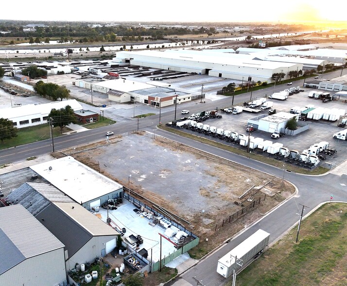 1539 Reno Ave, Oklahoma City, OK for lease - Aerial - Image 2 of 4