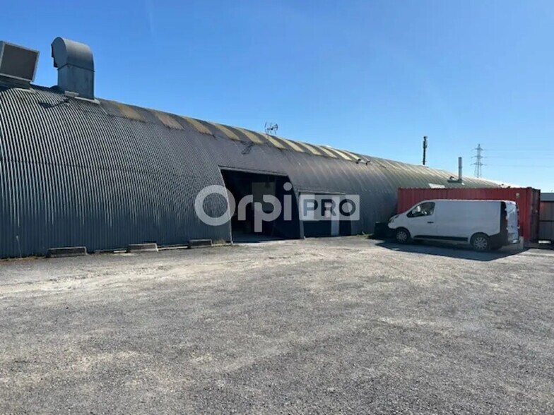 Industrial in Tinqueux for sale - Building Photo - Image 1 of 12
