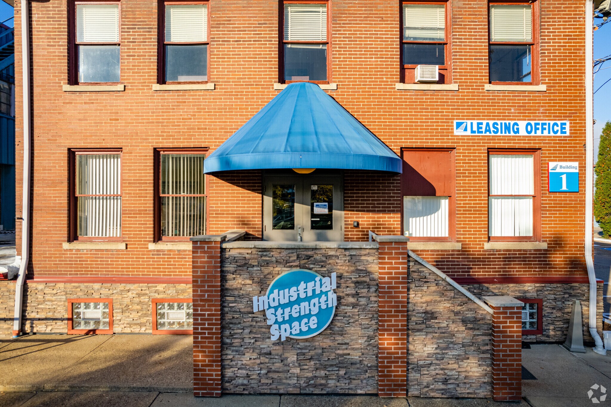 2301 Duss Ave, Ambridge, PA 15003 Ambridge Regional Center