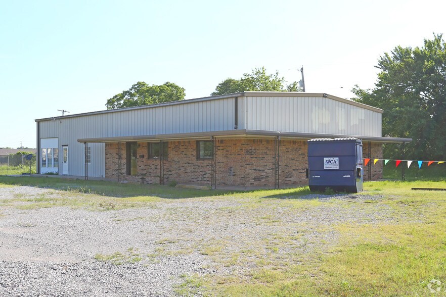 301 W Walnut St, Tecumseh, OK for sale - Primary Photo - Image 1 of 1