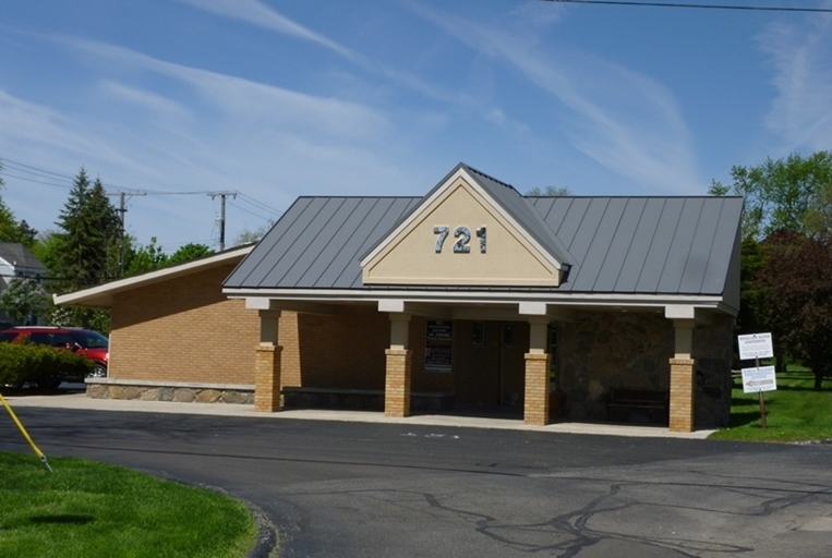 721 N Macomb St, Monroe, MI for lease - Primary Photo - Image 1 of 5