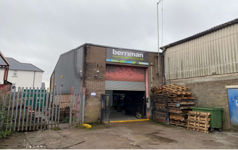 Unit 4 Dyfrig Road Industrial Estate, Cardiff for sale - Primary Photo - Image 1 of 1