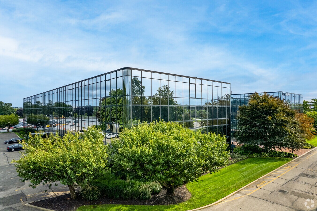 445 Broadhollow Rd, Melville, NY 11747 Melville Office Plaza