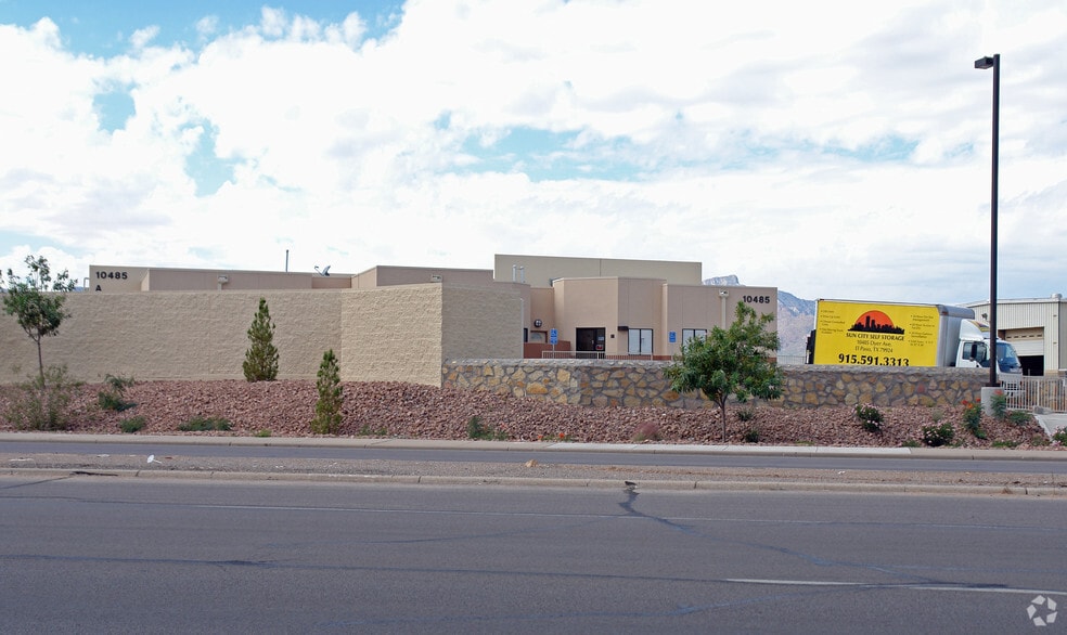 10485 Dyer St, El Paso, TX for sale - Primary Photo - Image 1 of 1