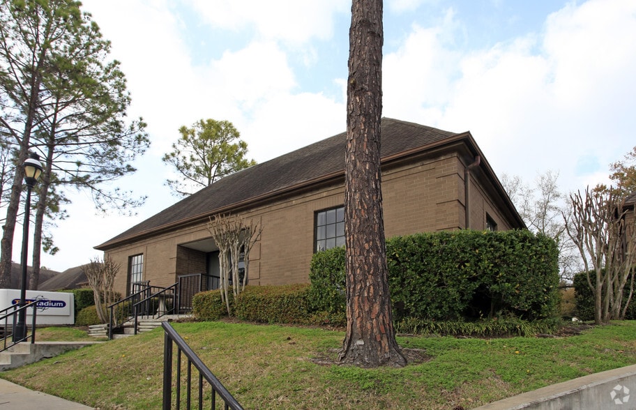 14015 Southwest Fwy, Sugar Land, TX for lease - Building Photo - Image 2 of 5