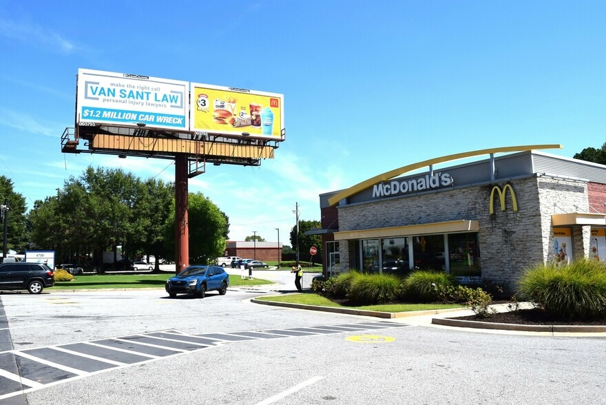 1949 Mountain Industrial Blvd, Tucker, GA for sale - Building Photo - Image 2 of 12