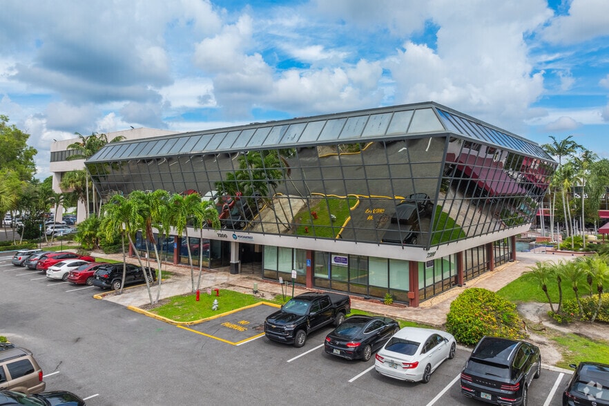 7200 W Camino Real, Boca Raton, FL for sale - Primary Photo - Image 1 of 6