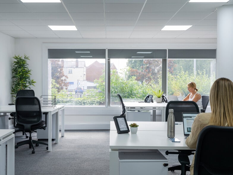 28-30 Baddow Rd, Chelmsford for lease - Building Photo - Image 2 of 8