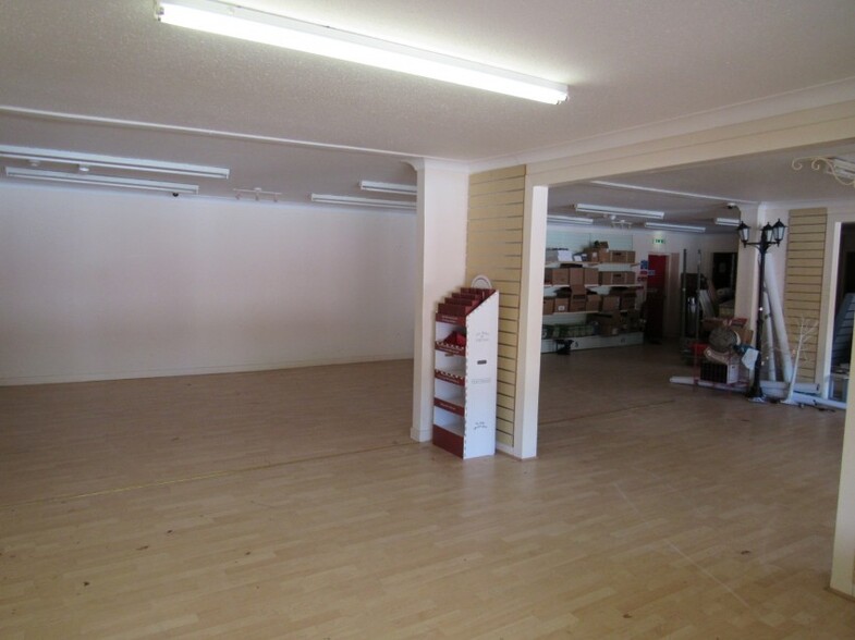 Cloch Rd, Gourock for lease - Interior Photo - Image 2 of 7