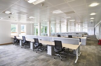 Green St, Jersey for lease Interior Photo- Image 2 of 7