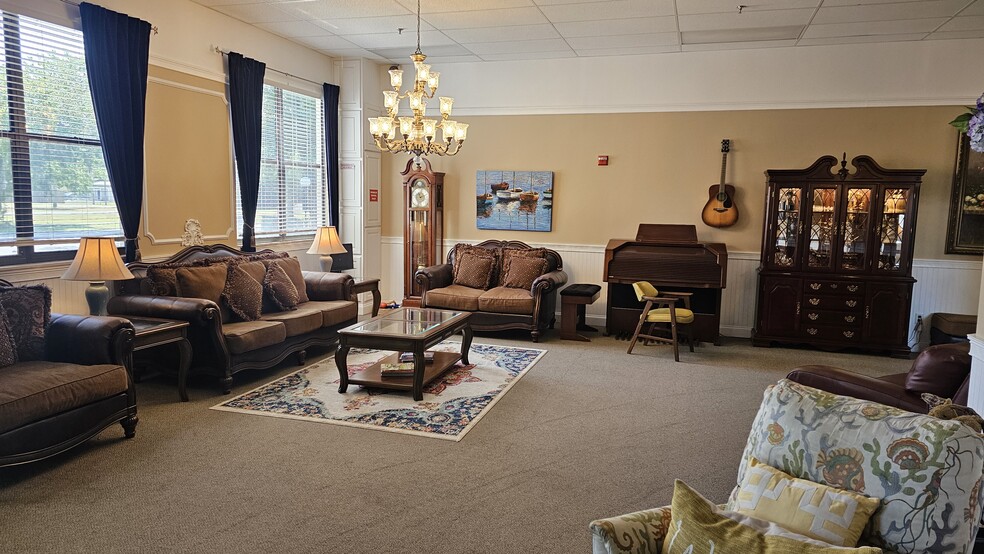 301 Milford Pl, New Smyrna Beach, FL for sale - Building Photo - Image 3 of 16