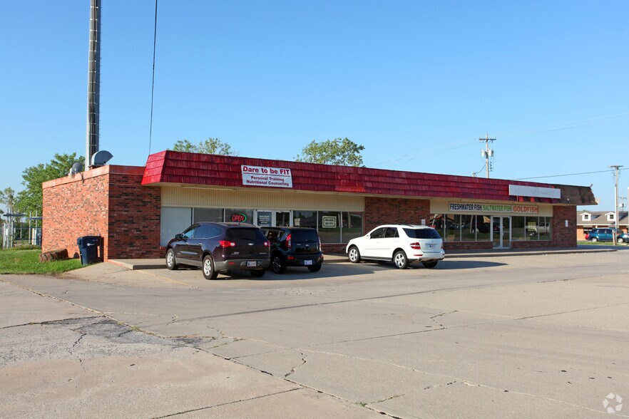 12142 W Reno Ave, Yukon, OK for sale - Primary Photo - Image 1 of 1