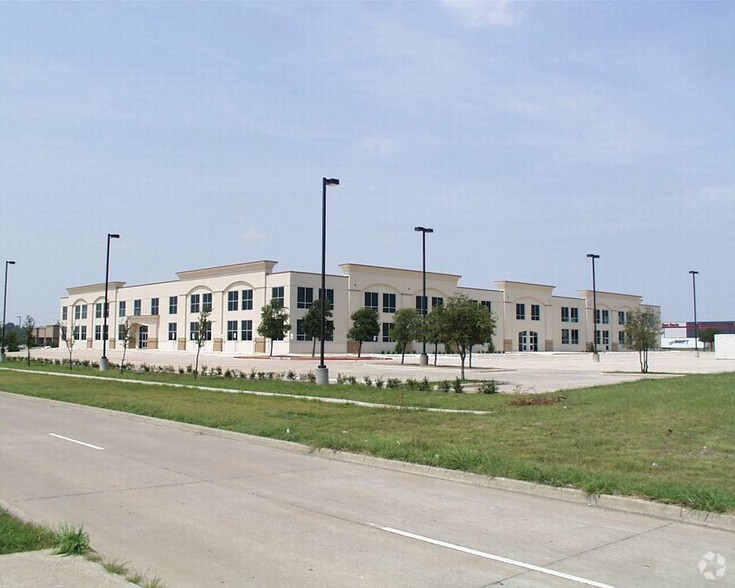 1351 E Bardin Rd, Arlington, TX for lease - Building Photo - Image 3 of 14