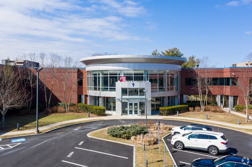 9-11 Hampshire St, Mansfield, MA for lease - Building Photo - Image 3 of 14