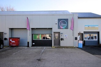 246 Newark Rd, Lincoln for lease Building Photo- Image 1 of 9