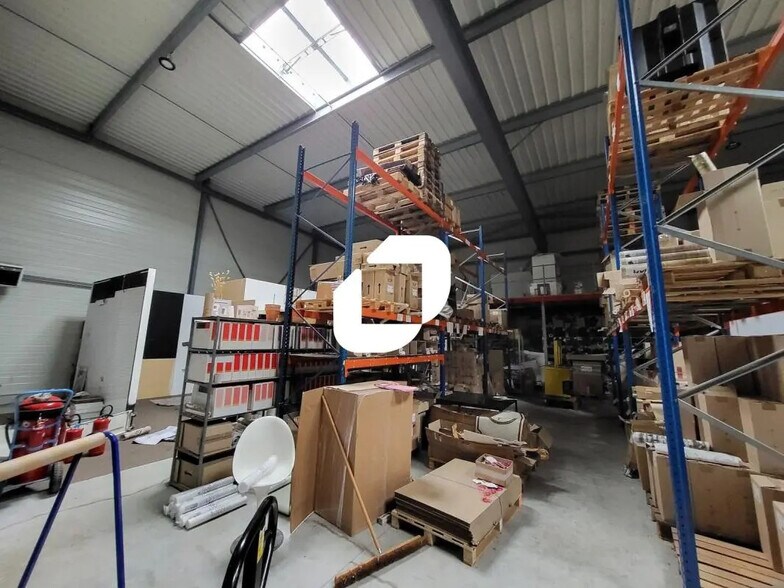 Office in Marcq-en-Baroeul for lease - Interior Photo - Image 2 of 7