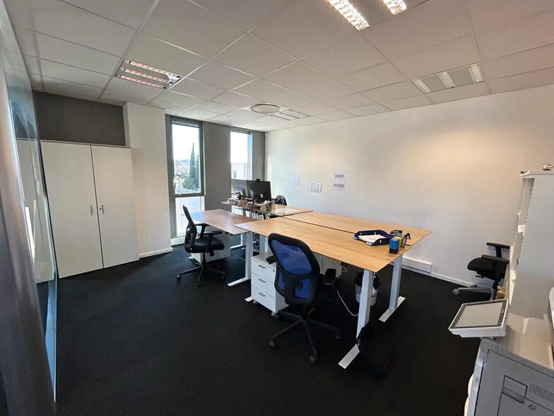 Rue Pascal Xavier Coste, Marseille for sale - Interior Photo - Image 3 of 9