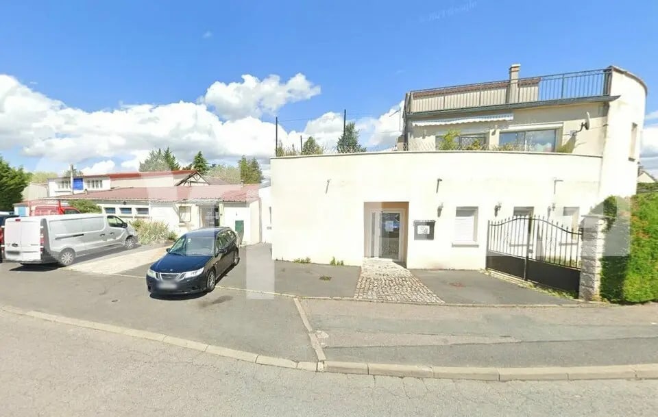 Flex in Saint-Michel-sur-Orge for sale Building Photo- Image 1 of 11