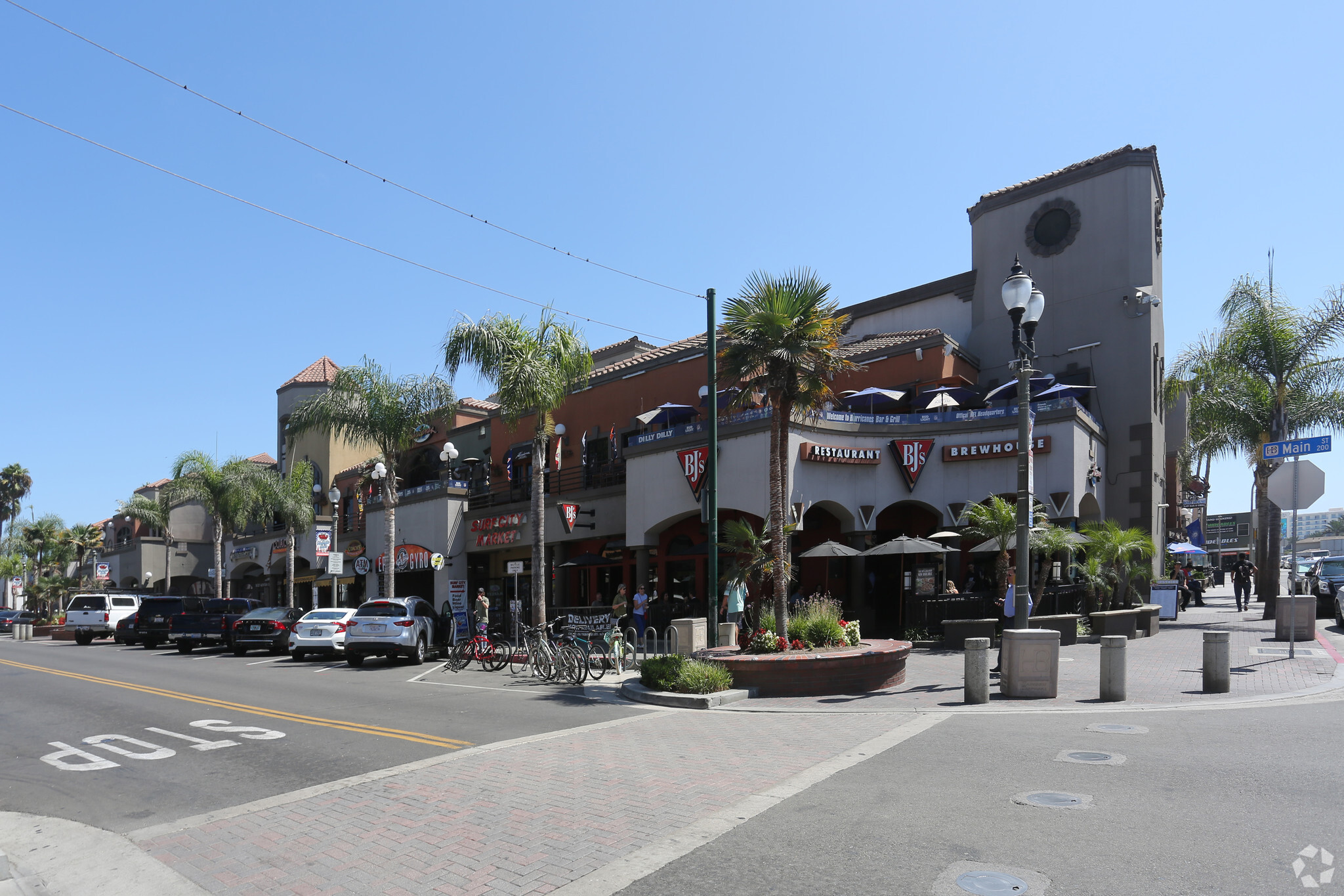 200 Main St, Huntington Beach, CA for lease Building Photo- Image 1 of 24