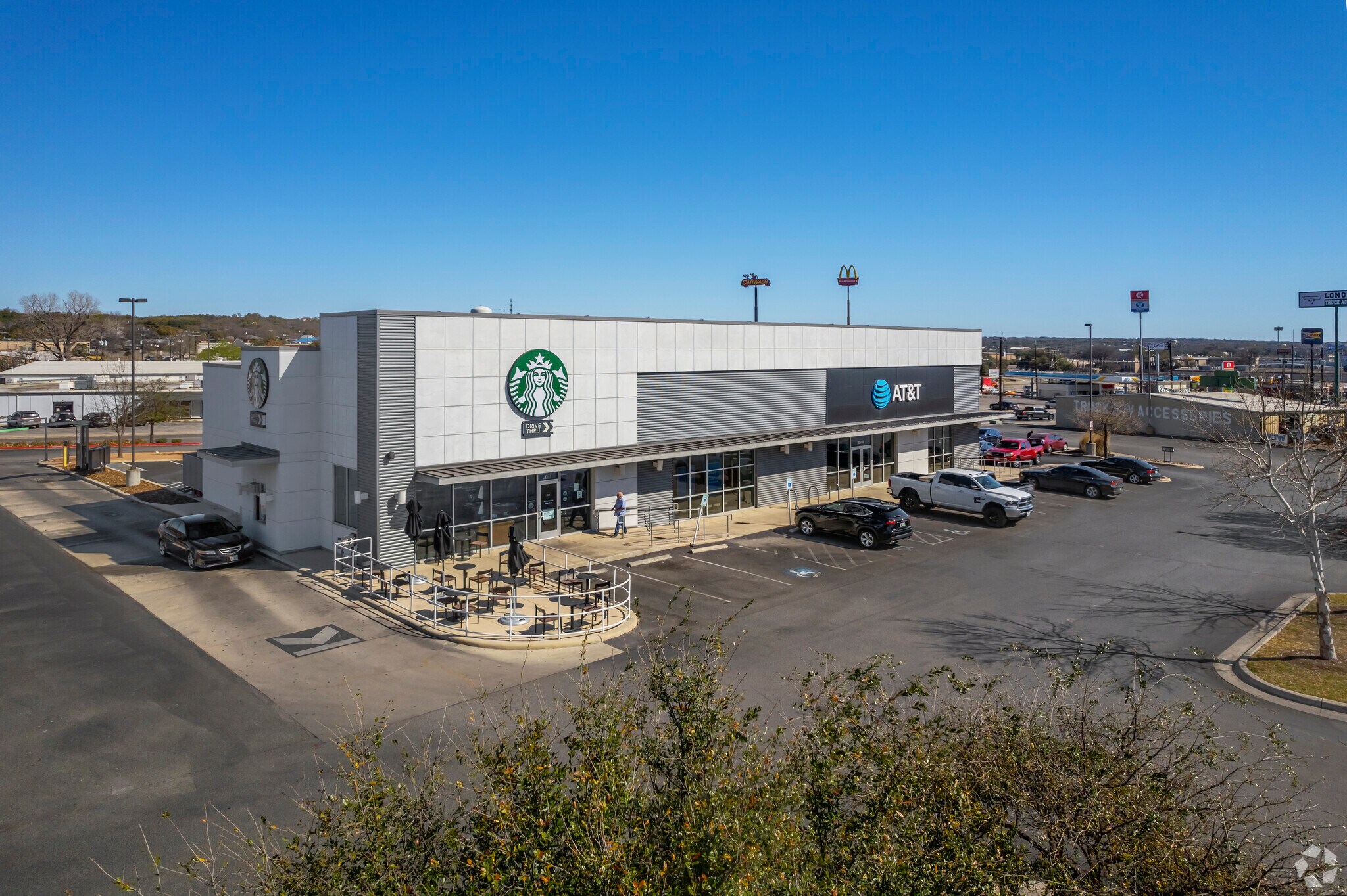 2639 NW Loop 410, San Antonio, TX for lease Primary Photo- Image 1 of 4