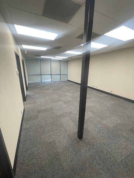 10656 N Five Mile Rd, Boise, ID for lease - Building Photo - Image 3 of 5