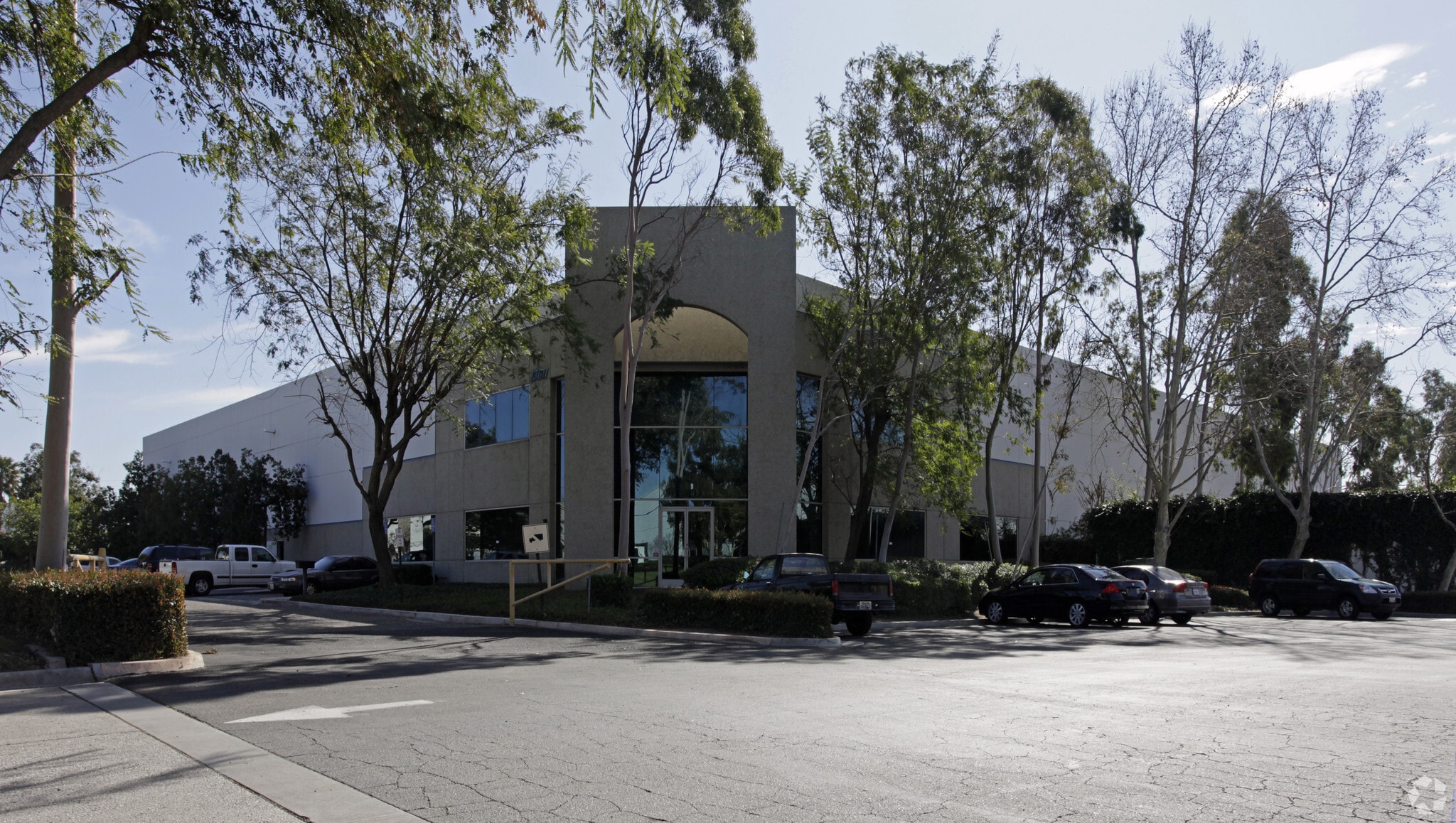 13611 Santa Ana Ave, Fontana, CA for lease Building Photo- Image 1 of 5
