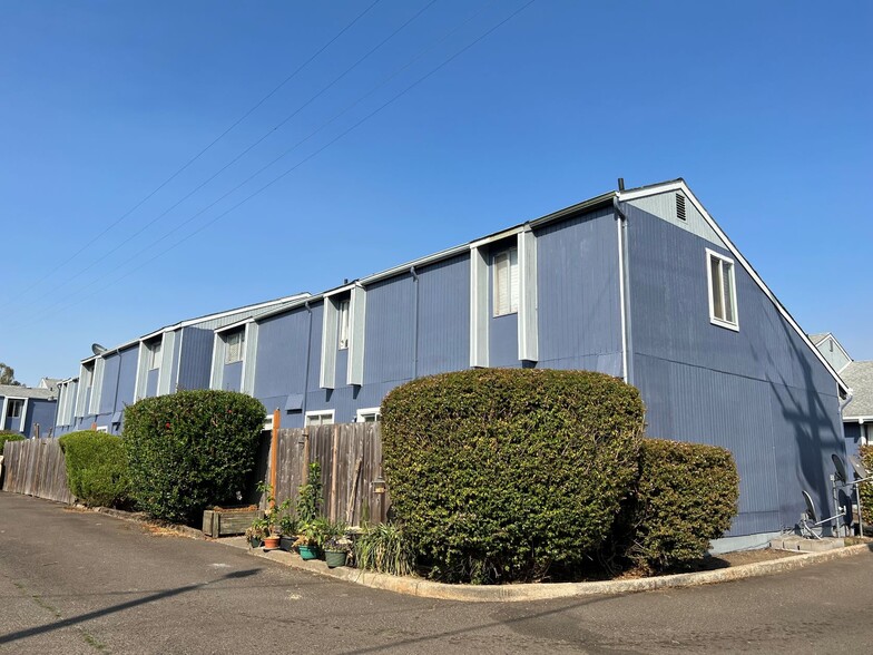 750 E St, Lebanon, OR for sale - Building Photo - Image 1 of 1