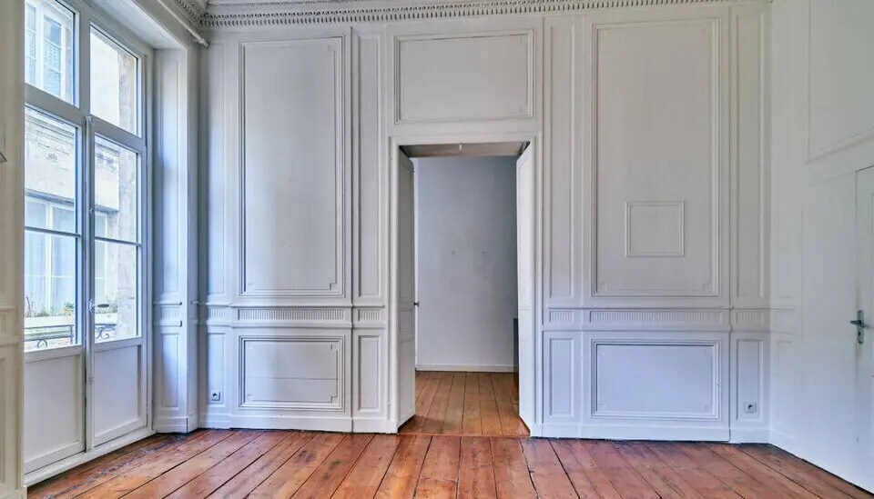 Office in Paris for lease - Interior Photo - Image 1 of 3