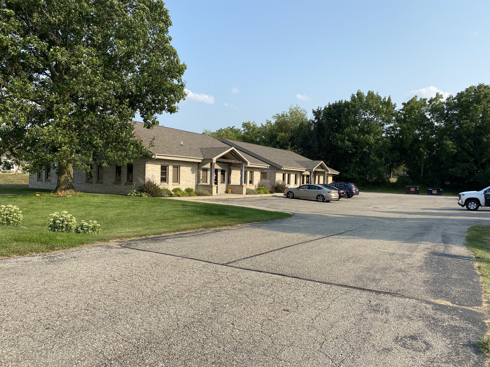 4328 3 Mile Rd NW, Grand Rapids, MI 49534 - Office for Sale | LoopNet.com