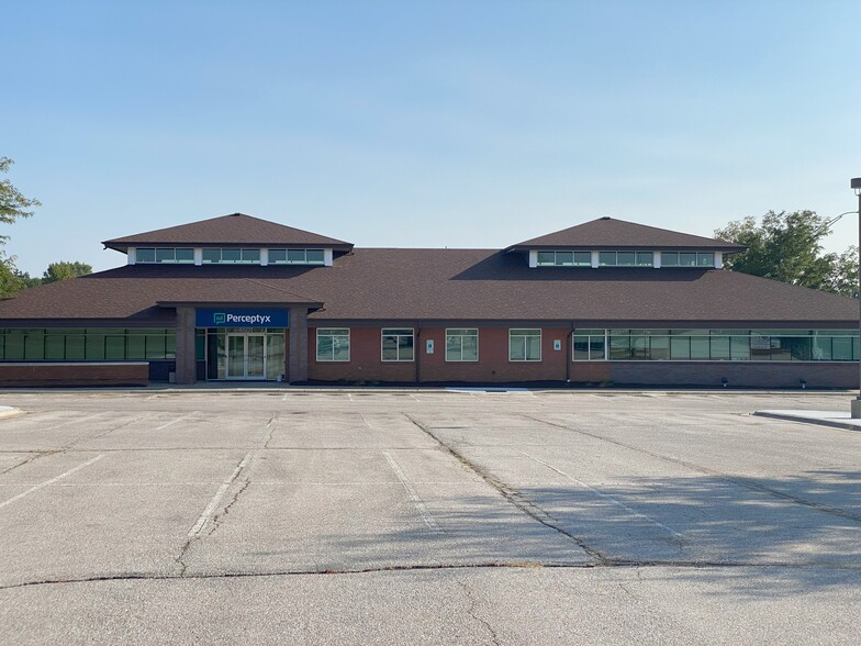 4501 S 86th St, Lincoln, NE for lease - Building Photo - Image 1 of 22