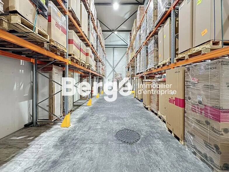 Industrial in Fréjus for lease - Interior Photo - Image 3 of 17